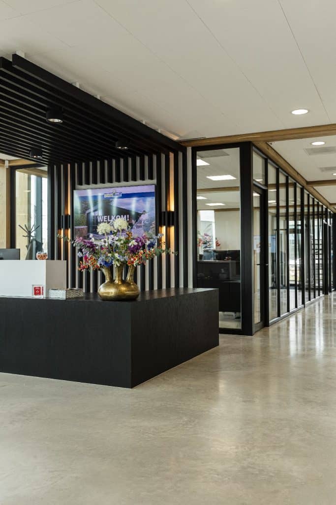 betonvloer bedrijfspand