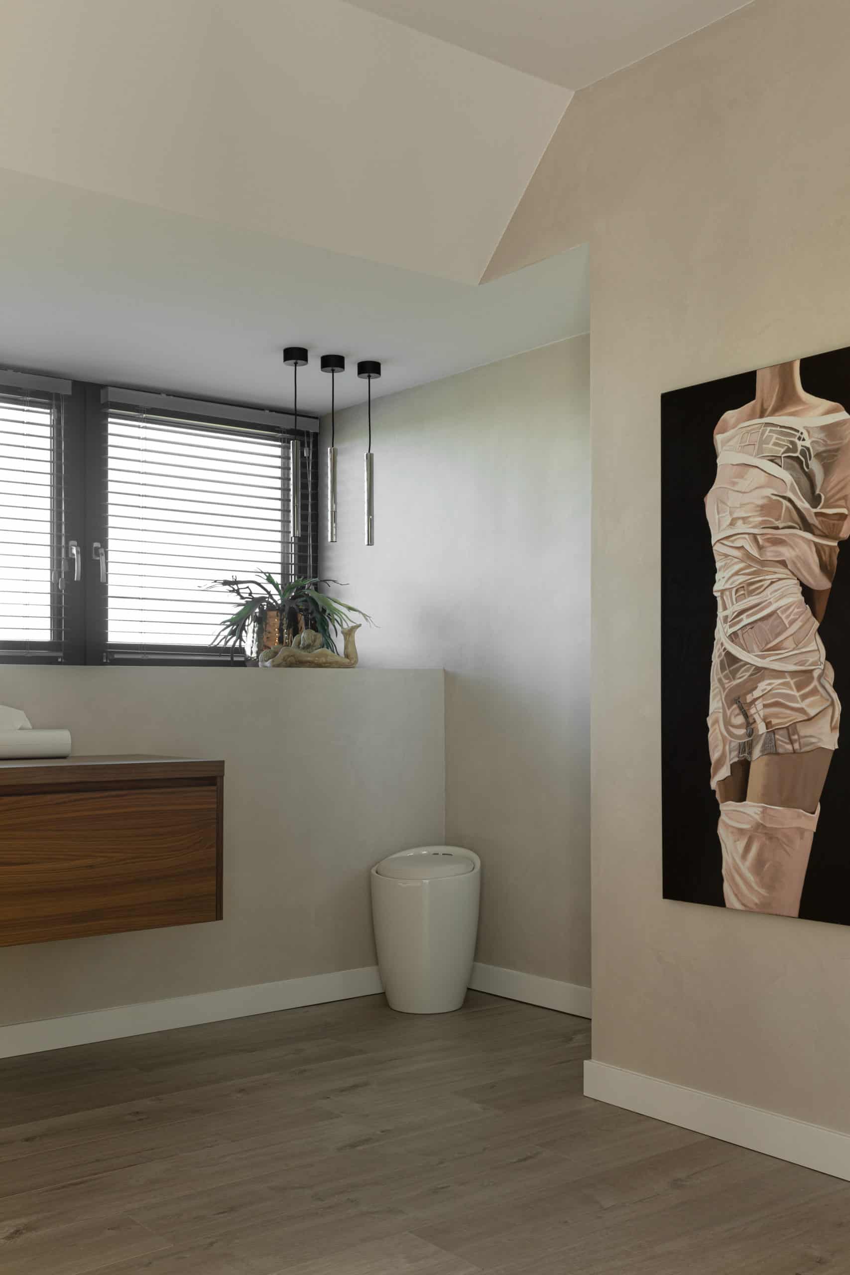 Betonstuc, kleuren. Badkamer in Bunschoten-Spakenburg met beton ciré wanden