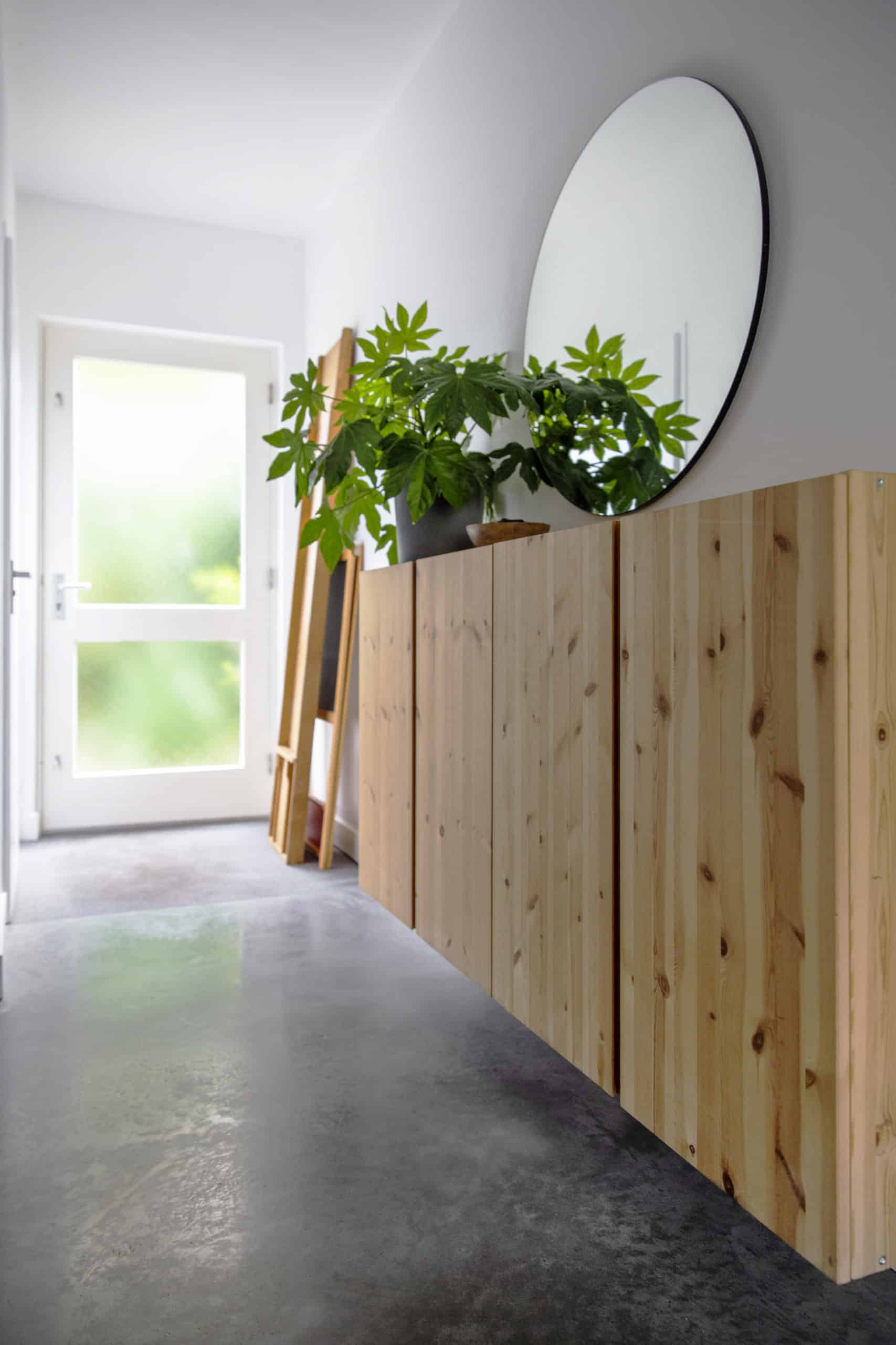 Gevlinderde betonvloer in de hal