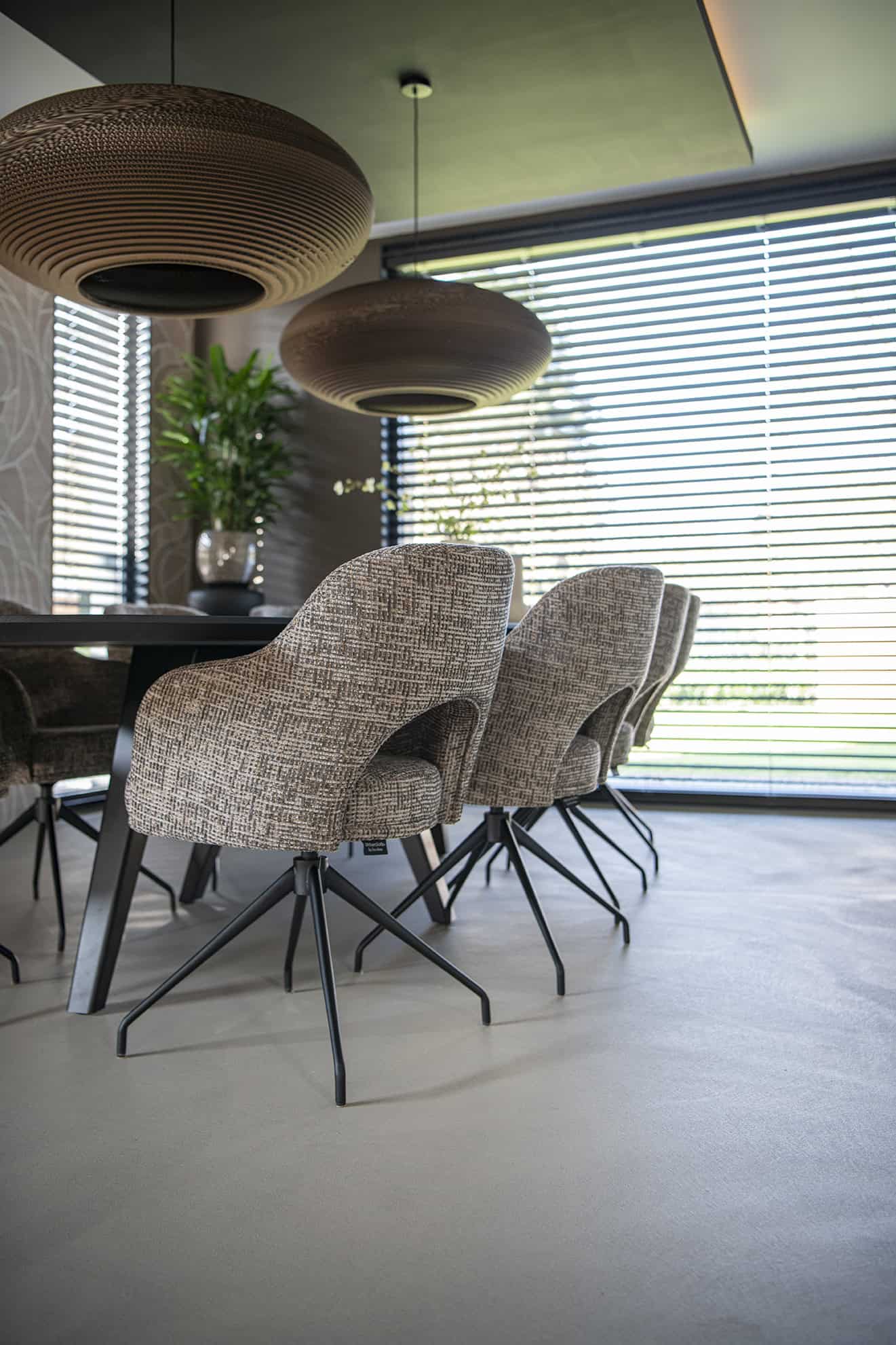 Lavasteen gietvloer kleur Salga