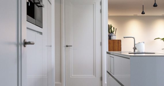 Beton ciré vloer van Willem Designvloeren in een woning in Boekel.