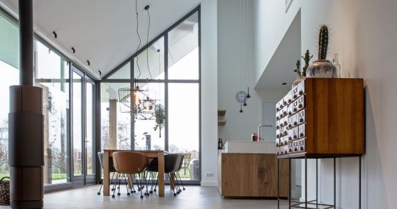 vloer met betonlook, beton ciré vloer op kleur